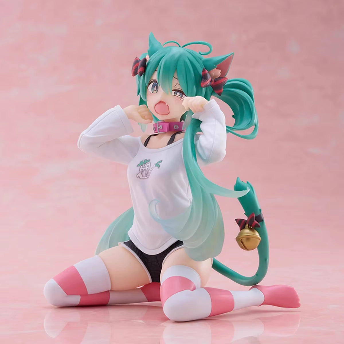 In Stock Original Taito Hatsune Miku Desktop Cute Action Figure 13Cm Neko T-Shirt Ver. Anime Figurine Kawaii Girl Model Toy Gift