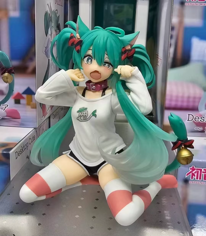 In Stock Original Taito Hatsune Miku Desktop Cute Action Figure 13Cm Neko T-Shirt Ver. Anime Figurine Kawaii Girl Model Toy Gift